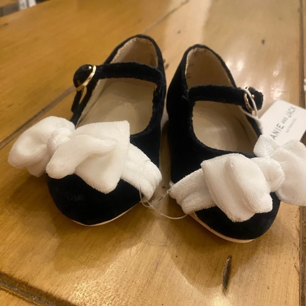 Janie & Jack Infant Girls Velvet Black Flats Dress Shoes New size 4